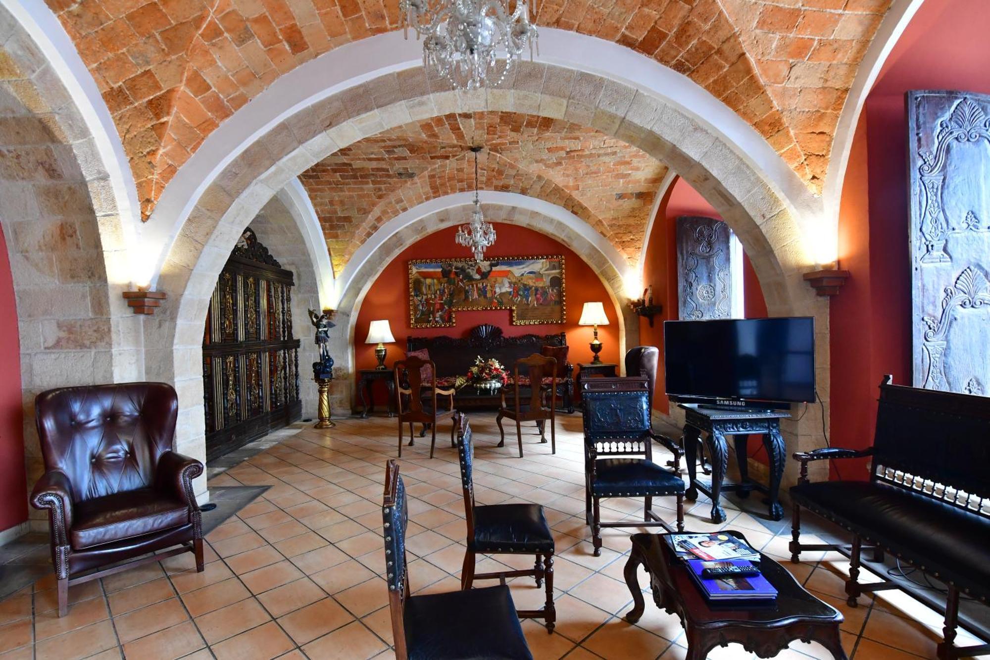 Parador Santa Maria La Real Sucre Esterno foto